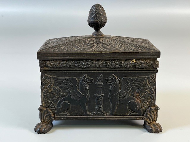 Antiques & Collectors’ Items with Part Three of The Nick Podmore Collection